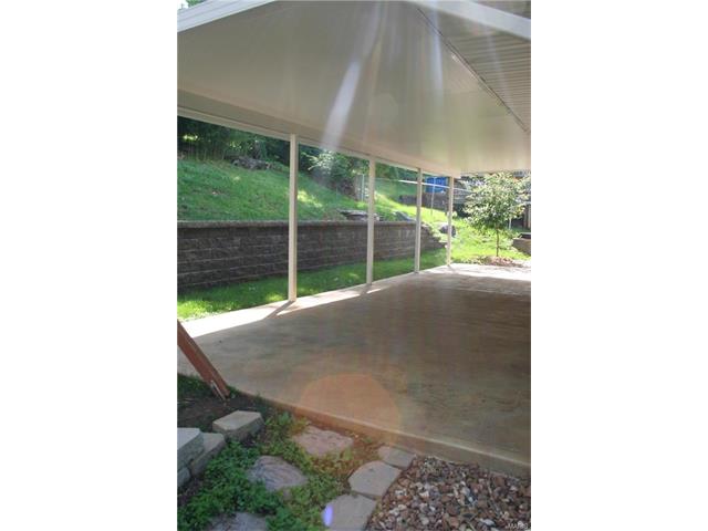 7 Toni Trl, Fenton, MO 63026