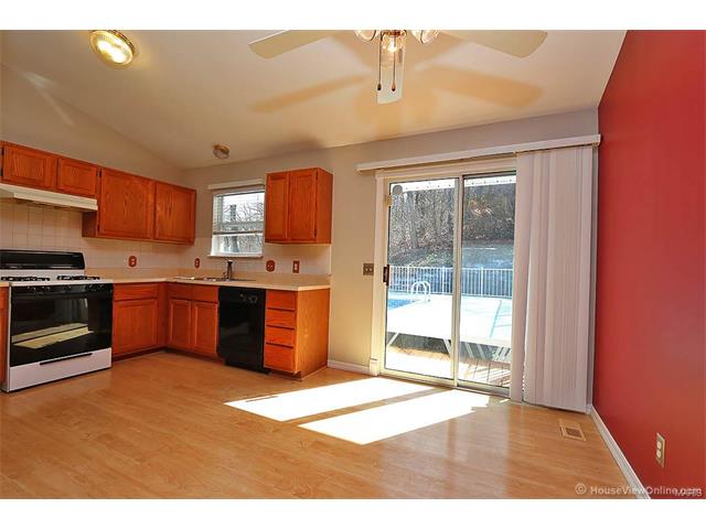 1064 Fenton Park Drive, Fenton, MO 63026