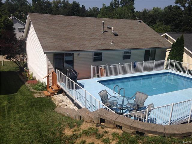 1064 Fenton Park Drive, Fenton, MO 63026