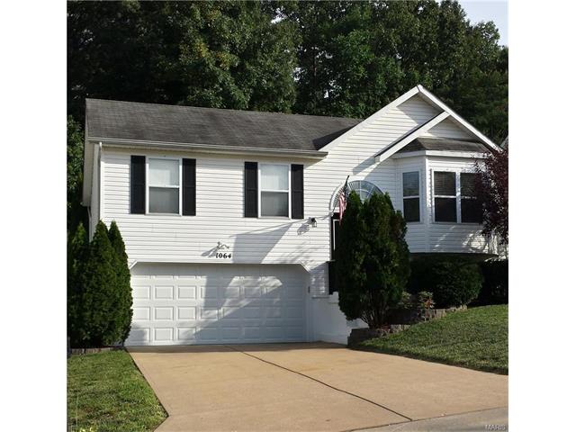1064 Fenton Park Drive, Fenton, MO 63026