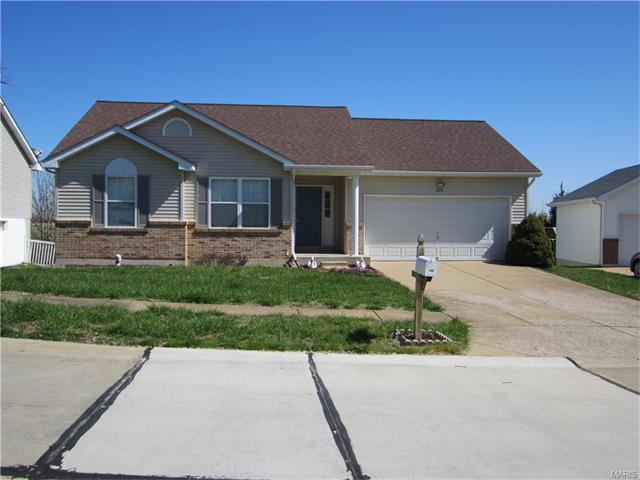625 Silver Maple Drive, Fenton, MO 63026