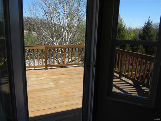 625 Silver Maple Drive, Fenton, MO 63026