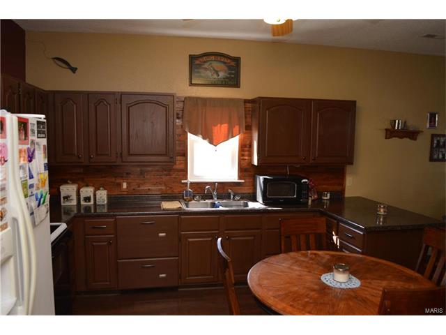 710 Jefferson Avenue, Festus, MO 63028