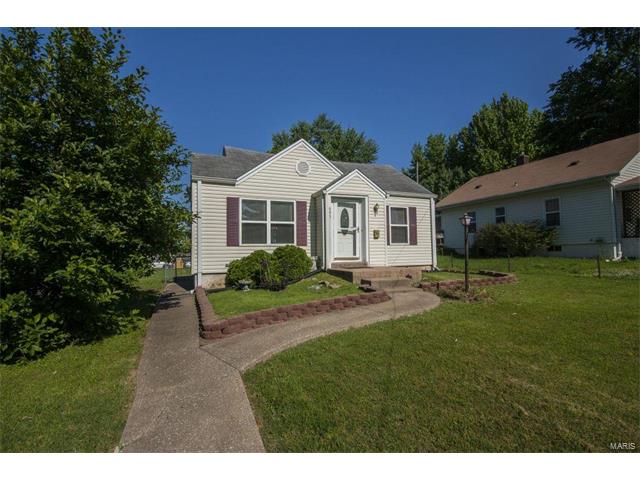 605 Ridge Avenue, Festus, MO 63028