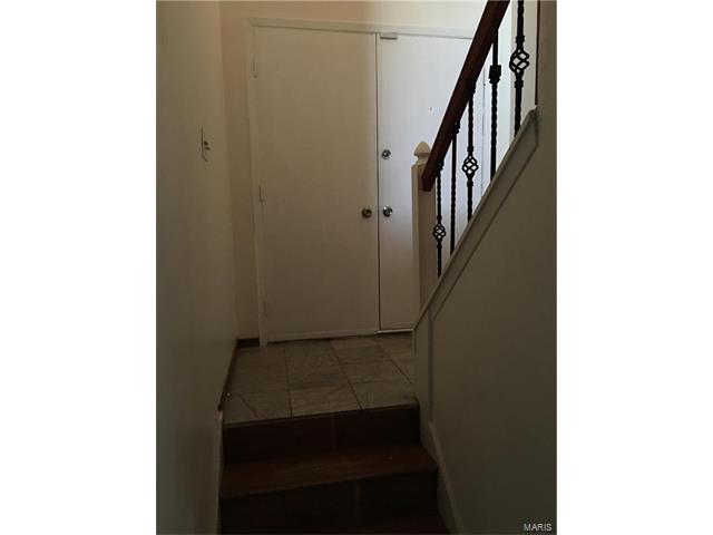 2264 Central Parkway, Florissant, MO 63031