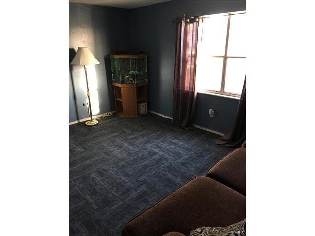 2264 Central Parkway, Florissant, MO 63031