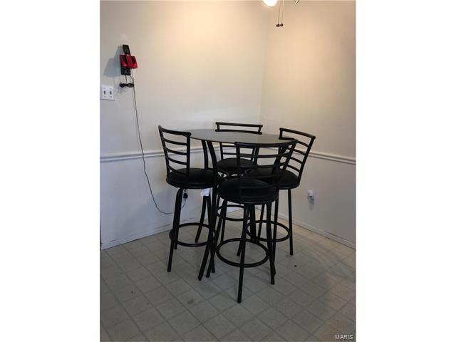 2264 Central Parkway, Florissant, MO 63031