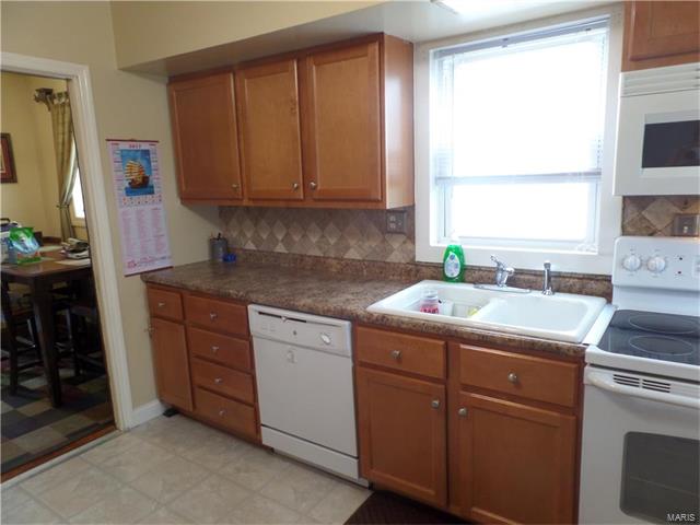 2 Mercury Drive, Florissant, MO 63031
