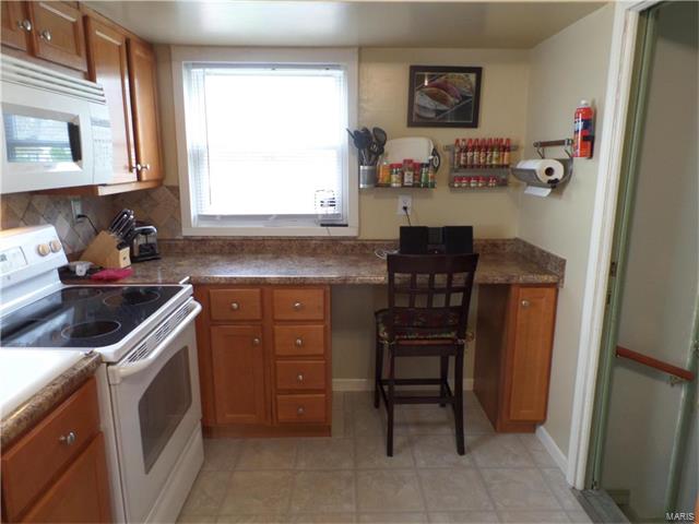 2 Mercury Drive, Florissant, MO 63031