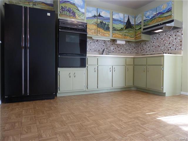 100 Saint Charles Street, Florissant, MO 63031