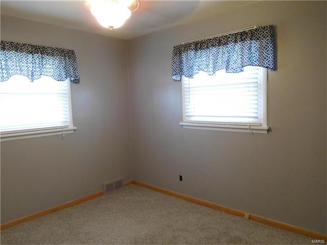 130 Cortez, Florissant, MO 63031