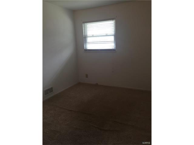 750 Tyson Drive, Florissant, MO 63031