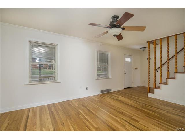 1390 South New Florissant Road, Florissant, MO 63031