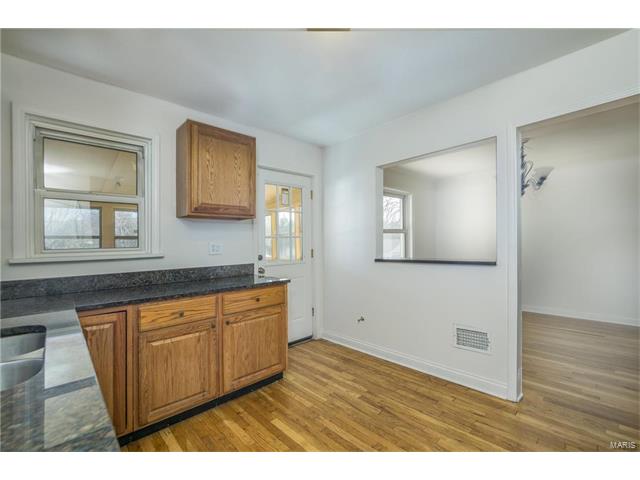 1390 South New Florissant Road, Florissant, MO 63031