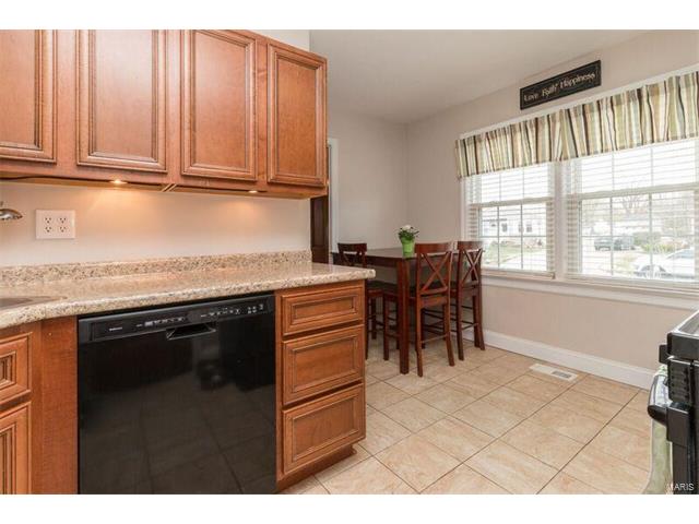 760 Loekes Drive, Florissant, MO 63031