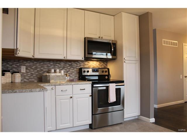 2040 Flamingo, Florissant, MO 63031