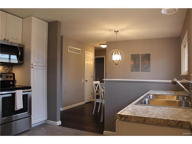 2040 Flamingo, Florissant, MO 63031