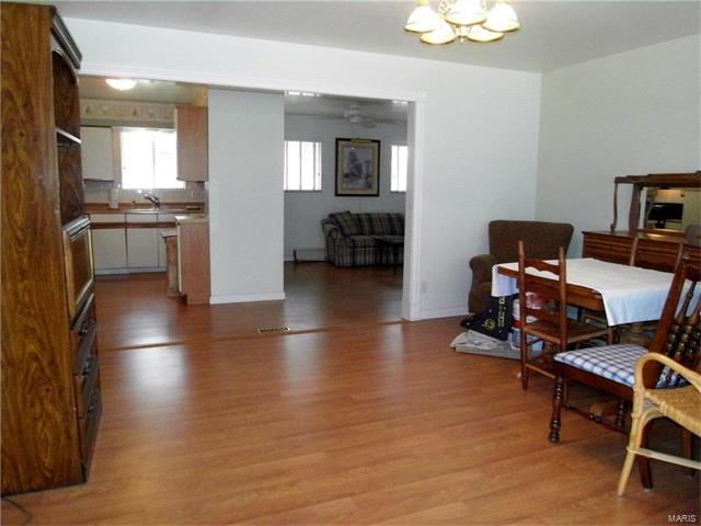 760 Herbst Drive, Florissant, MO 63031