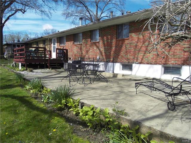 760 Herbst Drive, Florissant, MO 63031