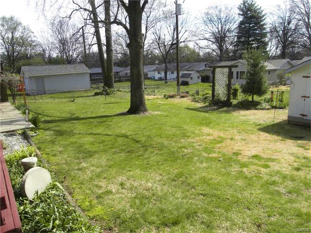 760 Herbst Drive, Florissant, MO 63031