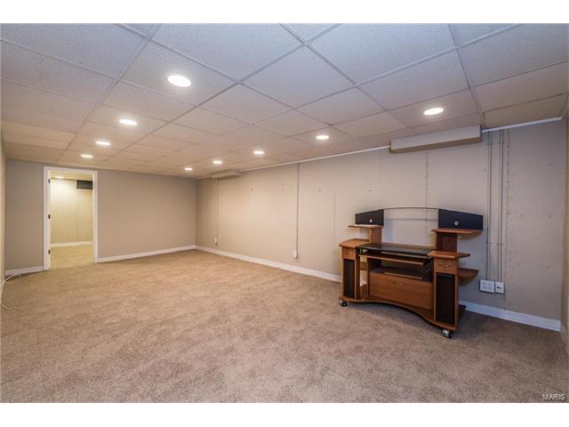 1125 Bluebird Drive, Florissant, MO 63031