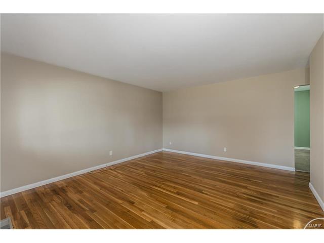 1125 Bluebird Drive, Florissant, MO 63031