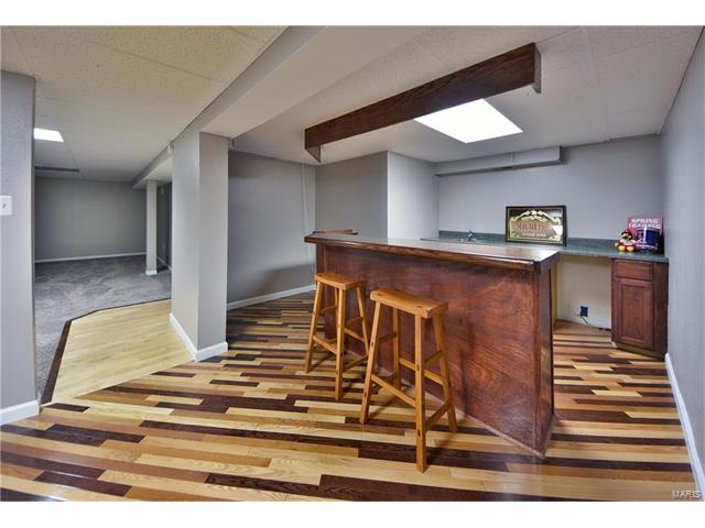 1810 Violet Drive, Florissant, MO 63031