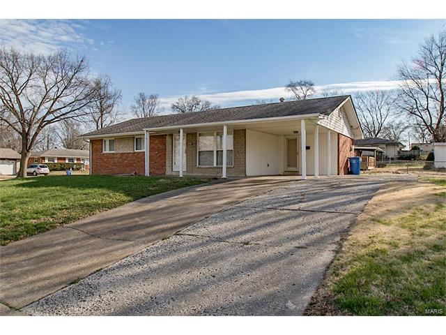 1430 Moellering Drive, Florissant, MO 63031