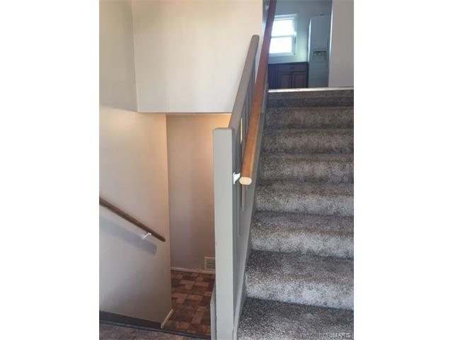 2352 Kingsford Drive, Florissant, MO 63031