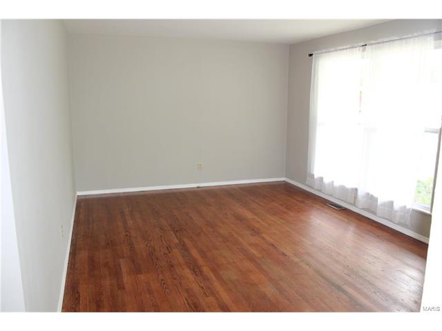 2665 Knollwood LANE, Florissant, MO 63031