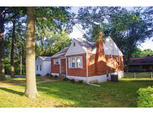 1160 Saint Catherine Street, Florissant, MO 63031