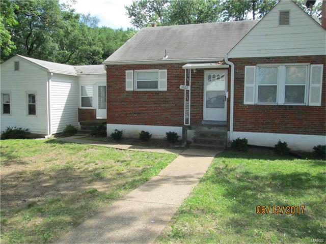 1160 Saint Catherine Street, Florissant, MO 63031