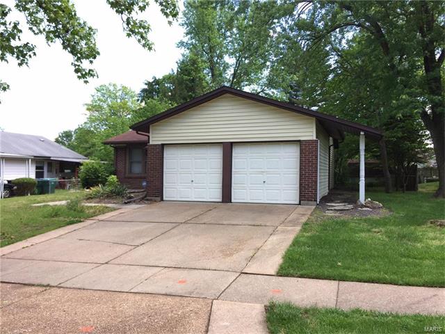 1469 Matlock Drive, Florissant, MO 63031