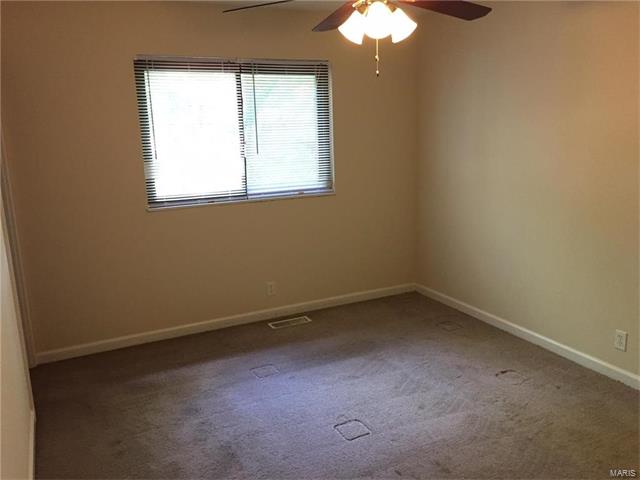 1469 Matlock Drive, Florissant, MO 63031