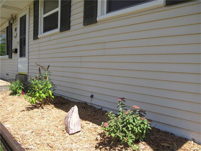 65 Ruth Drive, Florissant, MO 63031