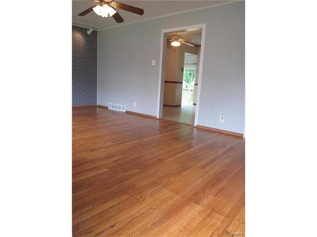 65 Ruth Drive, Florissant, MO 63031
