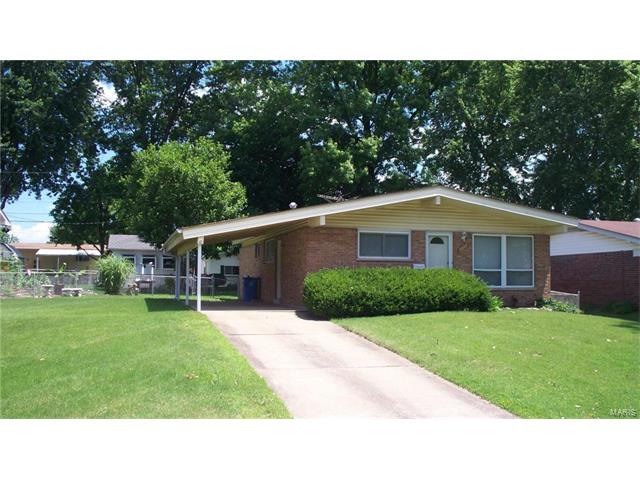 1875 Bluebird, Florissant, MO 63031