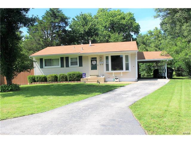 85 Saint Albert Lane, Florissant, MO 63031