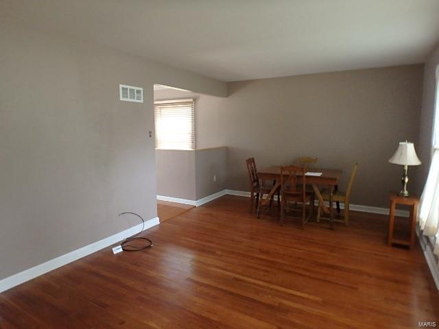 1190 Saint Bernadette Lane, Florissant, MO 63031