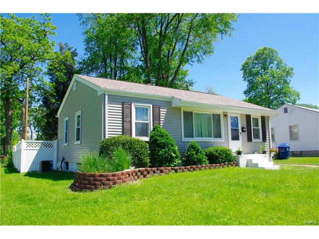 1120 Saint Patrice Lane, Florissant, MO 63031