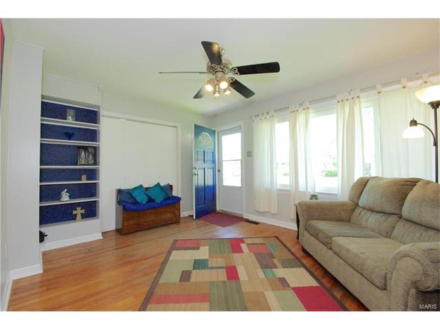 1120 Saint Patrice Lane, Florissant, MO 63031