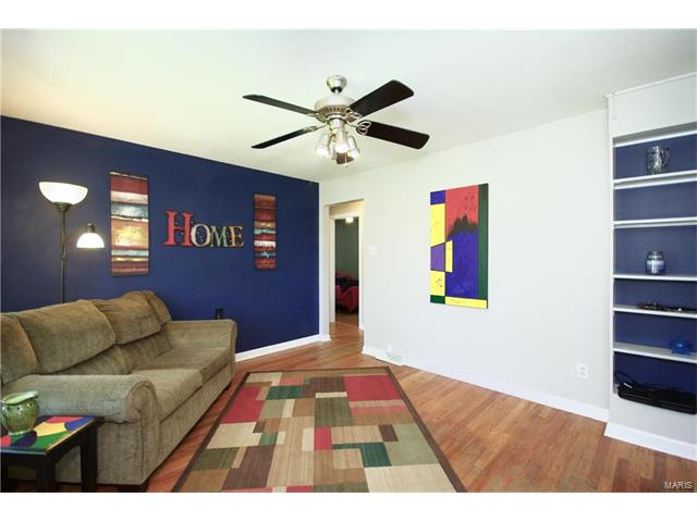 1120 Saint Patrice Lane, Florissant, MO 63031