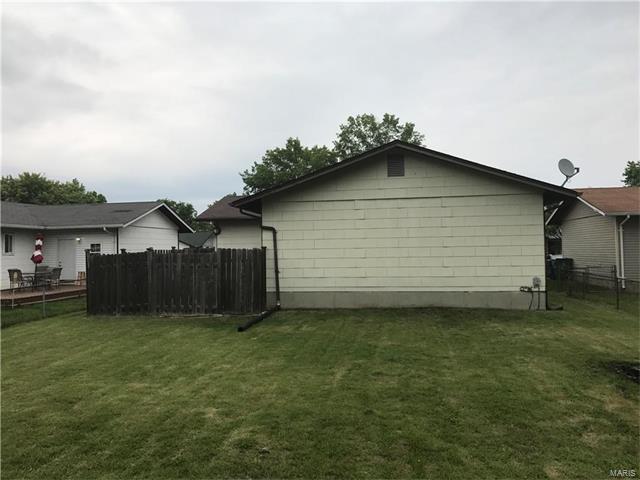 1126 Borden Drive, Florissant, MO 63031