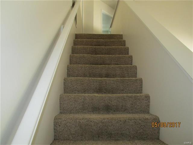 753 Liberty Village Drive, Florissant, MO 63031