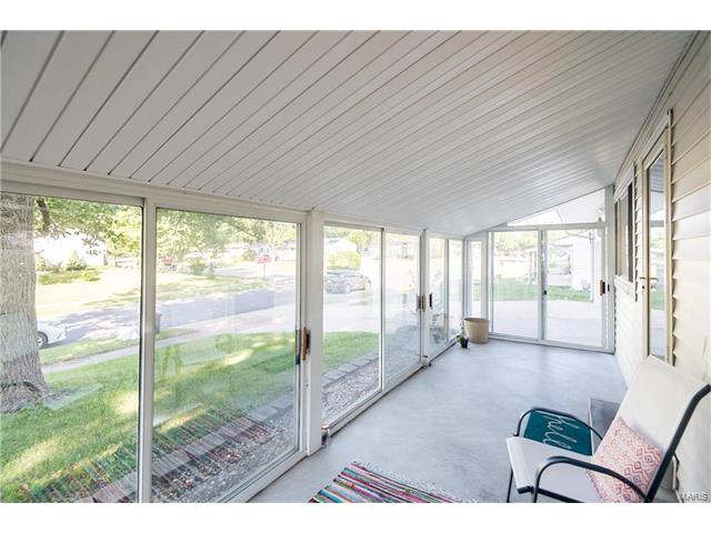 795 Central Parkway, Florissant, MO 63031