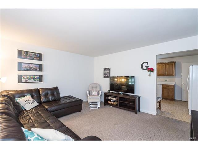795 Central Parkway, Florissant, MO 63031