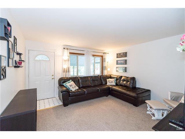 795 Central Parkway, Florissant, MO 63031