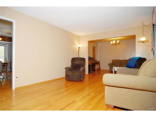 4335 Metarus Drive, Florissant, MO 63033