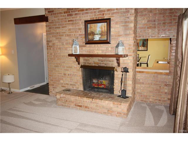 1400 Saint Louis, Florissant, MO 63033