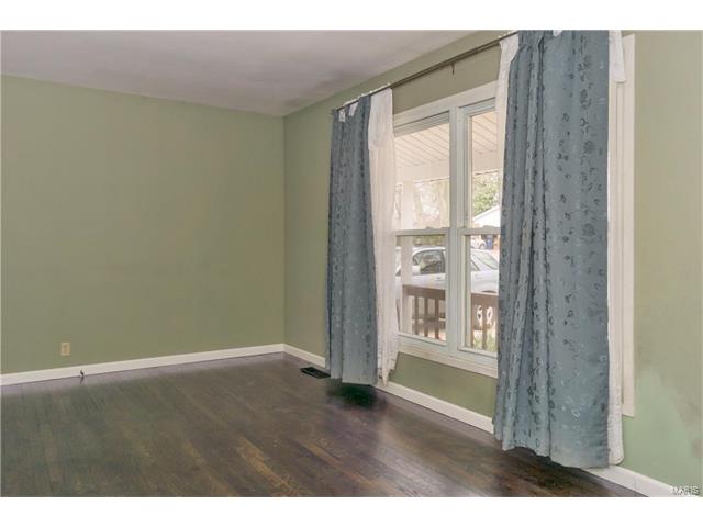 2 Edinburg Court, Florissant, MO 63033